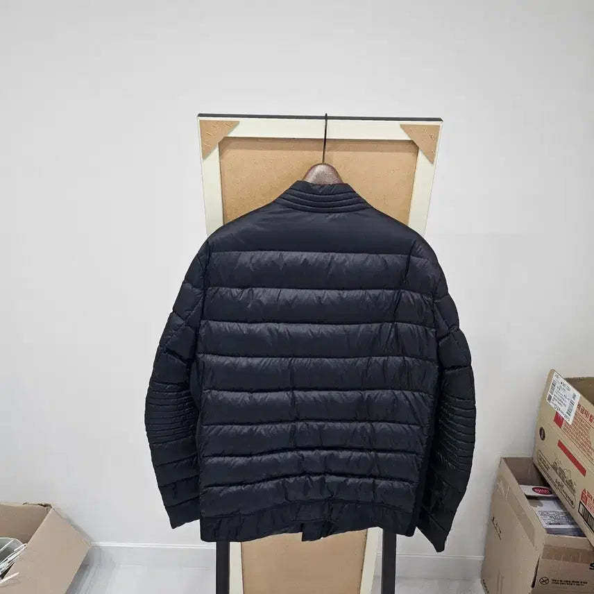 [BUNJANG] Moncler Amiot Black Badge Lightweight Biker Padded Jacket / 몽클레어 블랙와팬 경량패딩4 국내105 아미오라인 바이커패딩