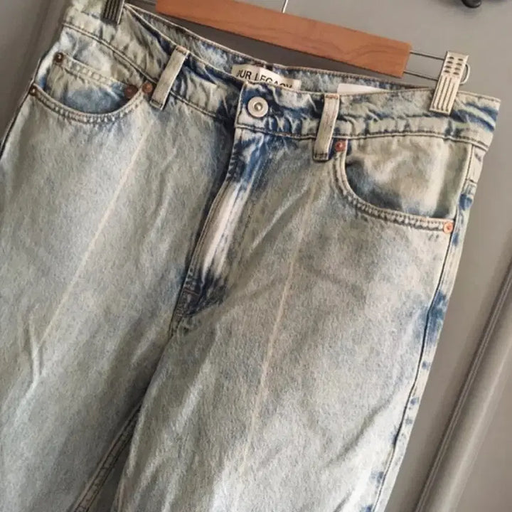 [BUNJANG] Our Legacy 70s Bleach Crease Denim Jeans / 아워레가시 70s 블리치 크리즈 데님 31사이즈
