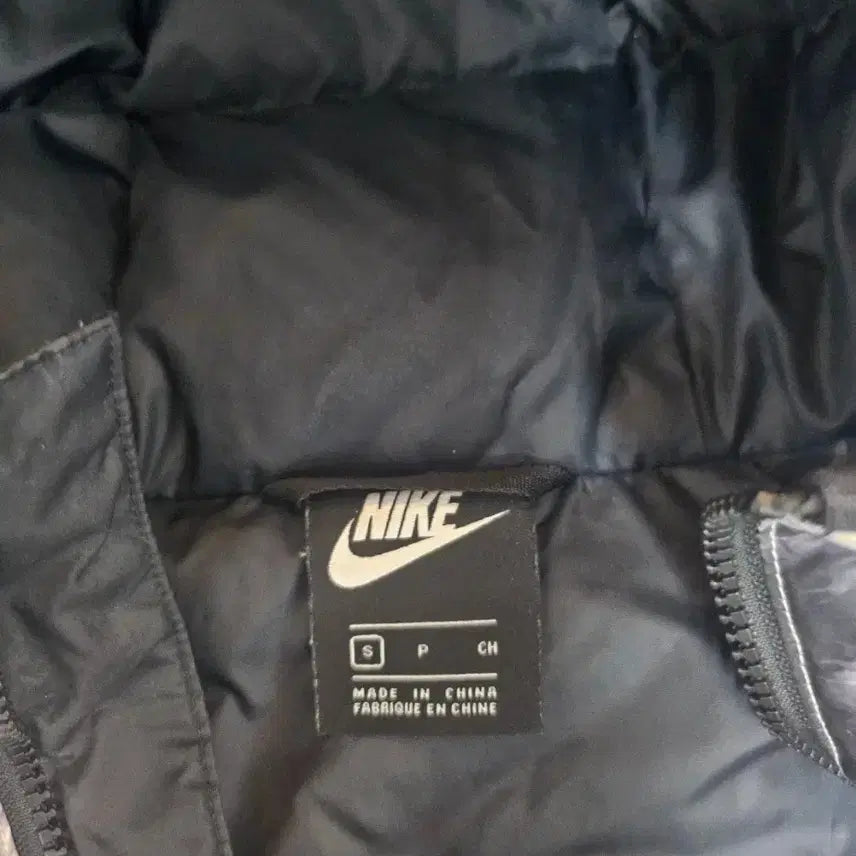 [BUNJANG] Nike Gamo Lightweight Padded Jacket / 나이키 가모 경량 패딩