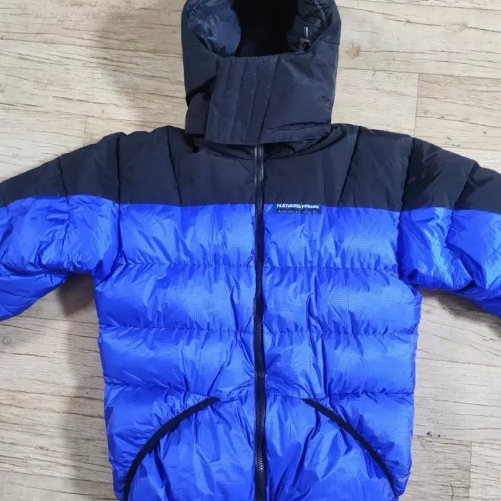 [BUNJANG] Federated Friends Volant Hood Down Padding Blue/Black / 페더드프렌즈 볼란트 후드 다운 패딩 블루/블랙