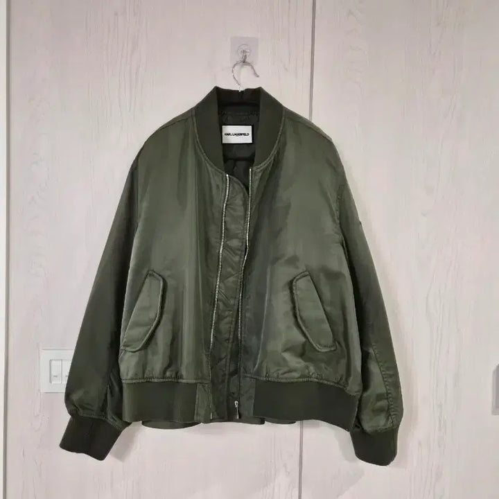 [BUNJANG] Karl Lagerfeld MA-1 Bomber Jacket / 칼 라거펠트 MA-1 항공점퍼
