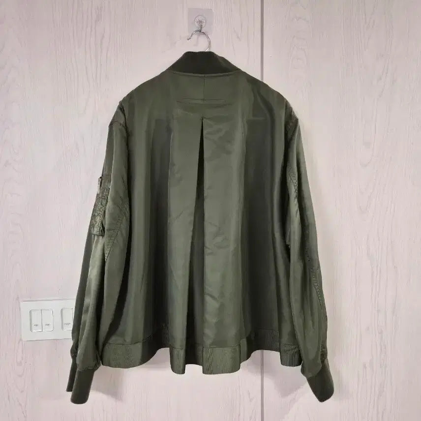 [BUNJANG] Karl Lagerfeld MA-1 Bomber Jacket / 칼 라거펠트 MA-1 항공점퍼