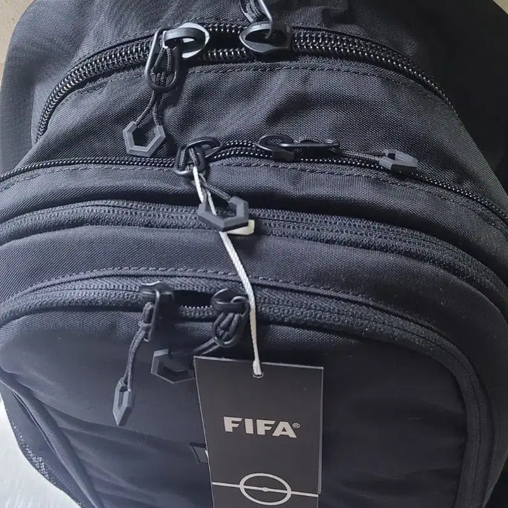 [BUNJANG] FIFA Black Backpack / FIFA 블랙 백팩 가방