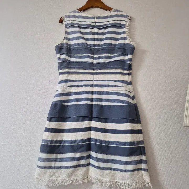 [BUNJANG] TIME Stripe Sleeveless Dress / [한섬TIME] 스트라이프 민소매 원피스