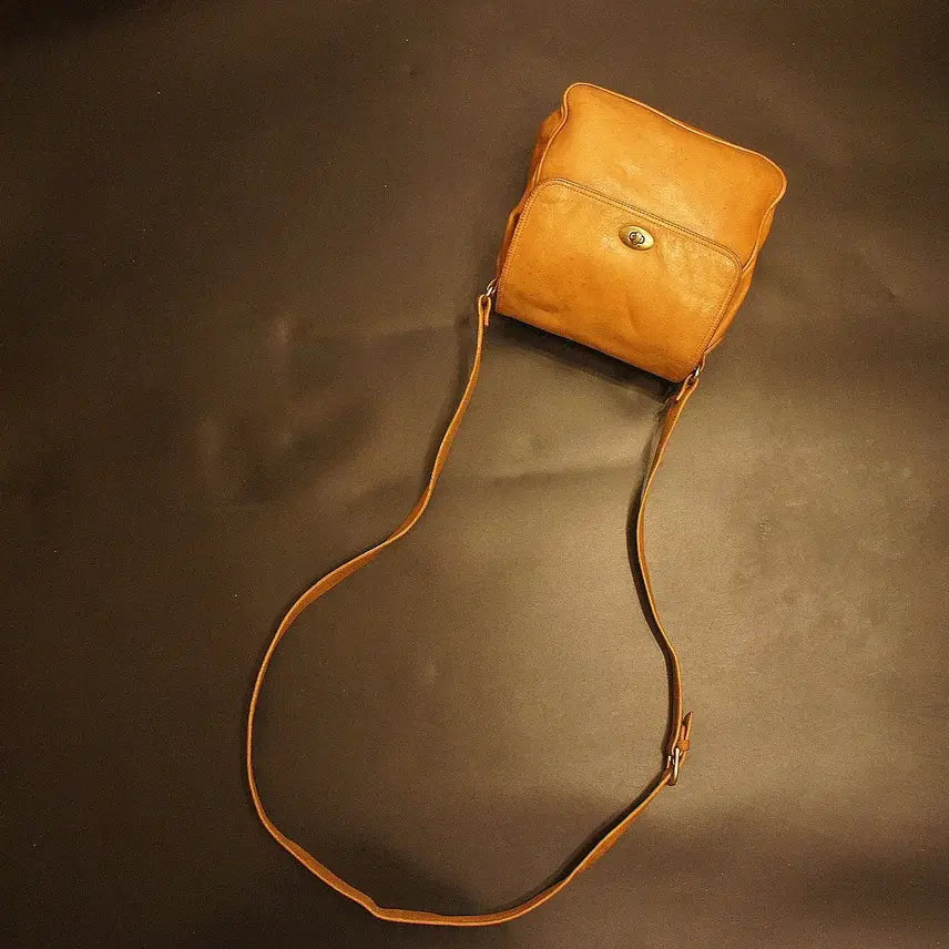 [BUNJANG] 7141 Leather Crossbody Bag / 7141 크로스가방 크로스백 가죽백 가죽가방 빈티지가방 여성가방 남자백