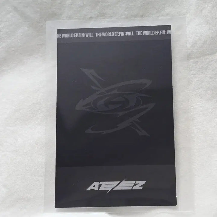 [BUNJANG] ATEEZ Yunho Polaroid Photocard / 에이티즈 윤호 포카 미친폼 미니 폴라로이드 버전