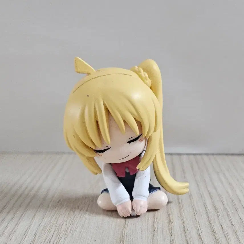 [BUNJANG] Bocchi the Rock! Gacha Shoulder Bump Nijika Ijichi / 봇치더록 가챠 어깨쿵 이지치 니지카