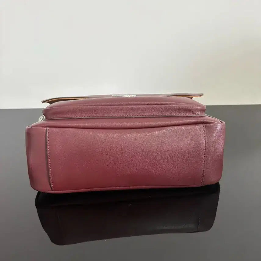 [BUNJANG] Coach Leather Flap Chain Shoulder Bag / [코치] CCF09CCF10 아울렛 여성 소가죽 플랩 체인 숄더백
