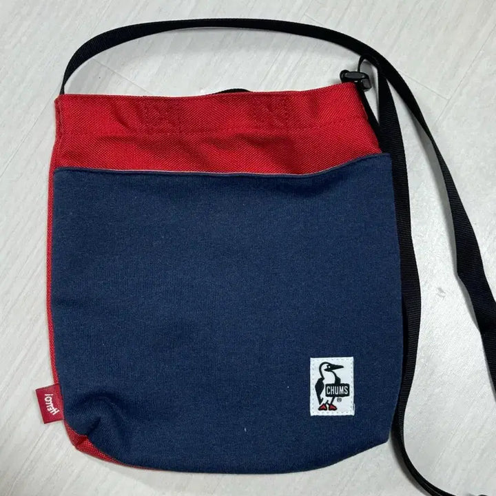 [BUNJANG] CHUMS Crossbody Bag / 첨스 CHUMS 크로스백