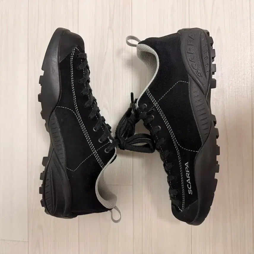 [BUNJANG] Scarpa Mojito Black Hiking Shoes / [39] 스카르파 모히토 블랙 등산화