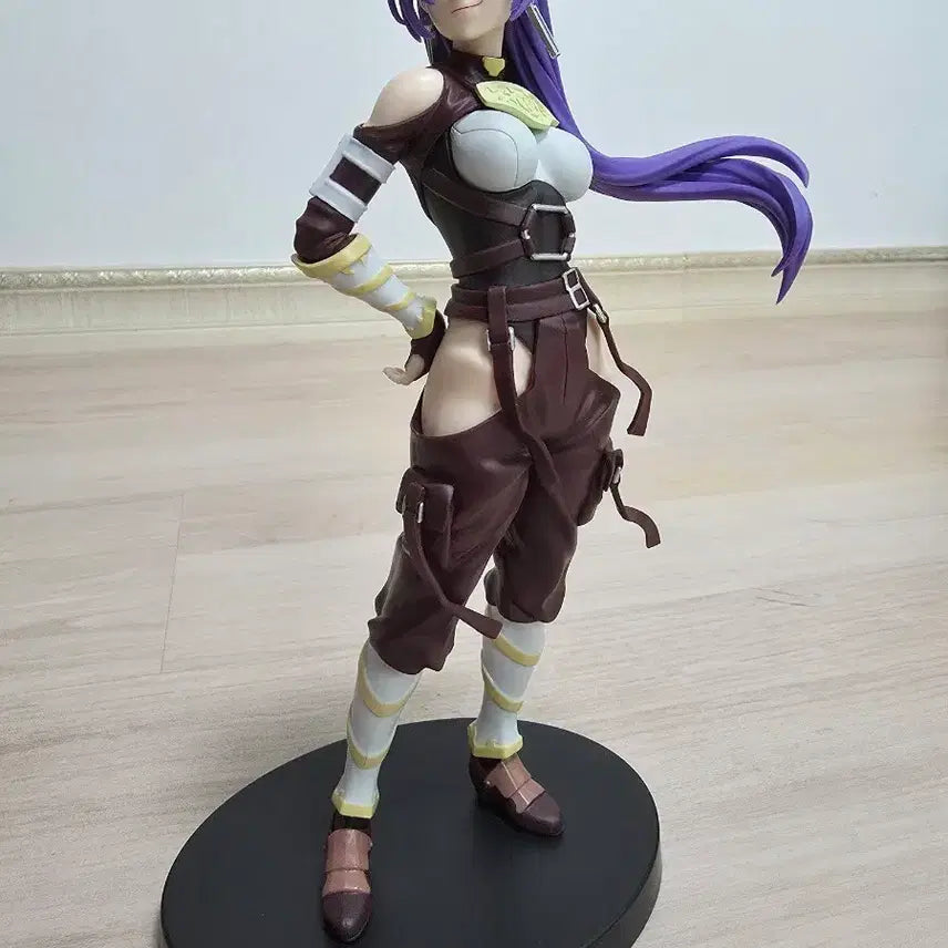 [SOLD OUT] 샹그릴라 프론티어 아서 펜슬곤 피규어