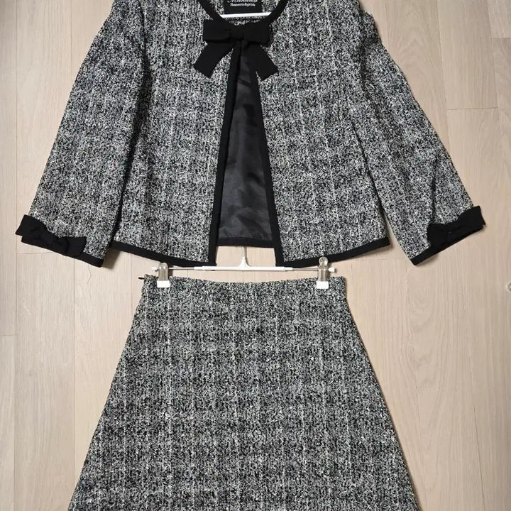 [BUNJANG] Milkcocoa Tweed Set / (자켓+스커트) 밀크코코아 트위드 세트