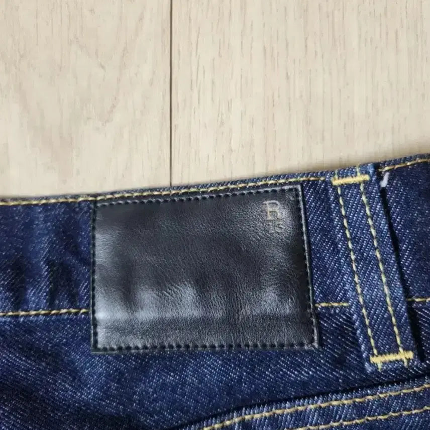 [BUNJANG] R13 Cropped Denim Jeans / r13 크롭 캐기 데님 진청 청바지