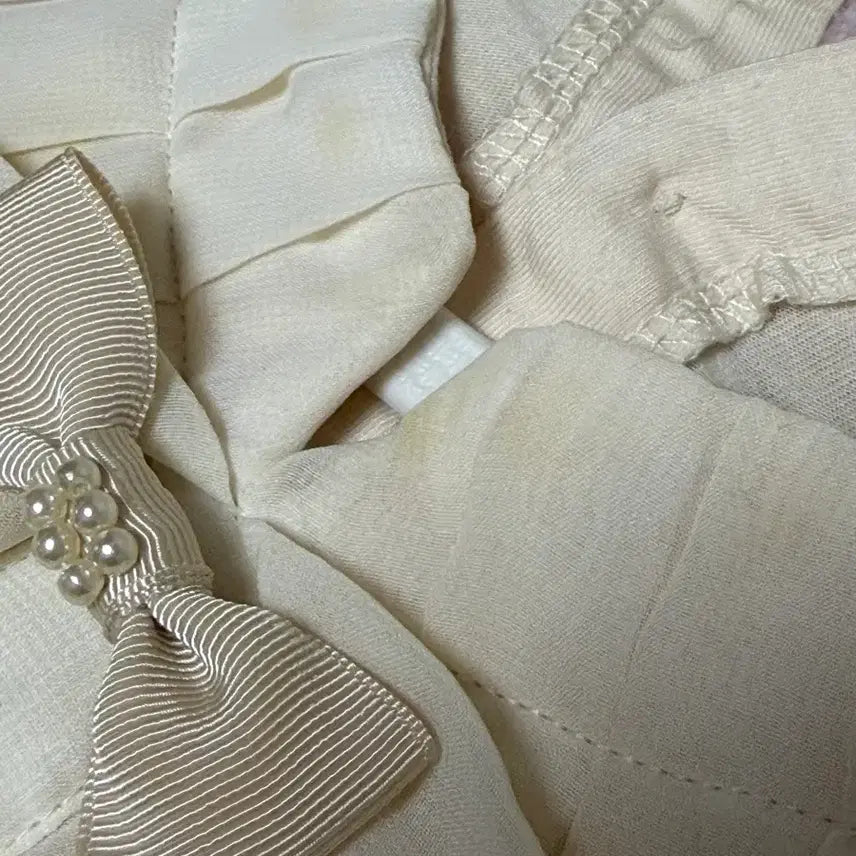 [BUNJANG] AXISFARM Latte Shirring Ribbon Knit Blouse / 엑시즈팜 라떼 셔링 리본 니트 블라우스 히메 갸루 러블리 로걀 빈티지
