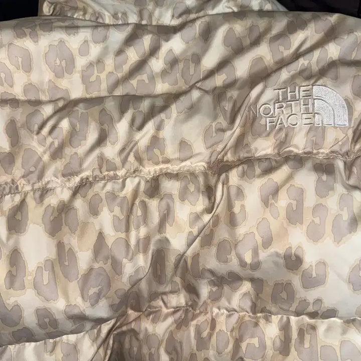 [BUNJANG] The North Face Leopard Pattern Padded Jacket / 노스페이스 레오파드 패딩