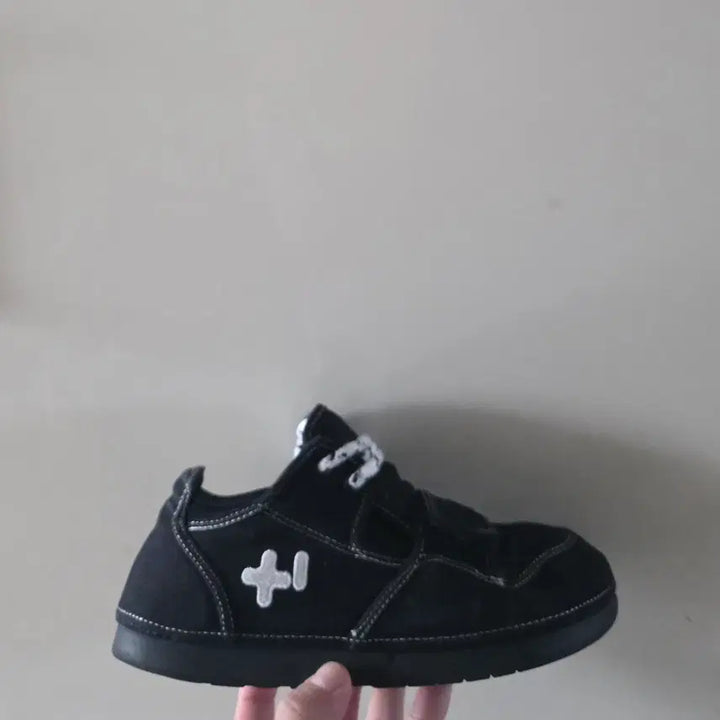 [BUNJANG] OTZ Shoes Low Canvas Triple Black Sneakers / [245] 오찌OTZ 슈즈 로우 캔버스 트리플블랙ㅡ단종매물