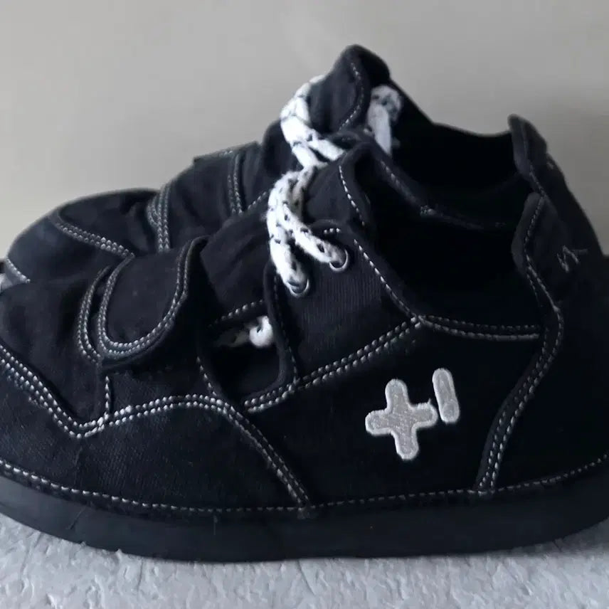 [BUNJANG] OTZ Shoes Low Canvas Triple Black Sneakers / [245] 오찌OTZ 슈즈 로우 캔버스 트리플블랙ㅡ단종매물