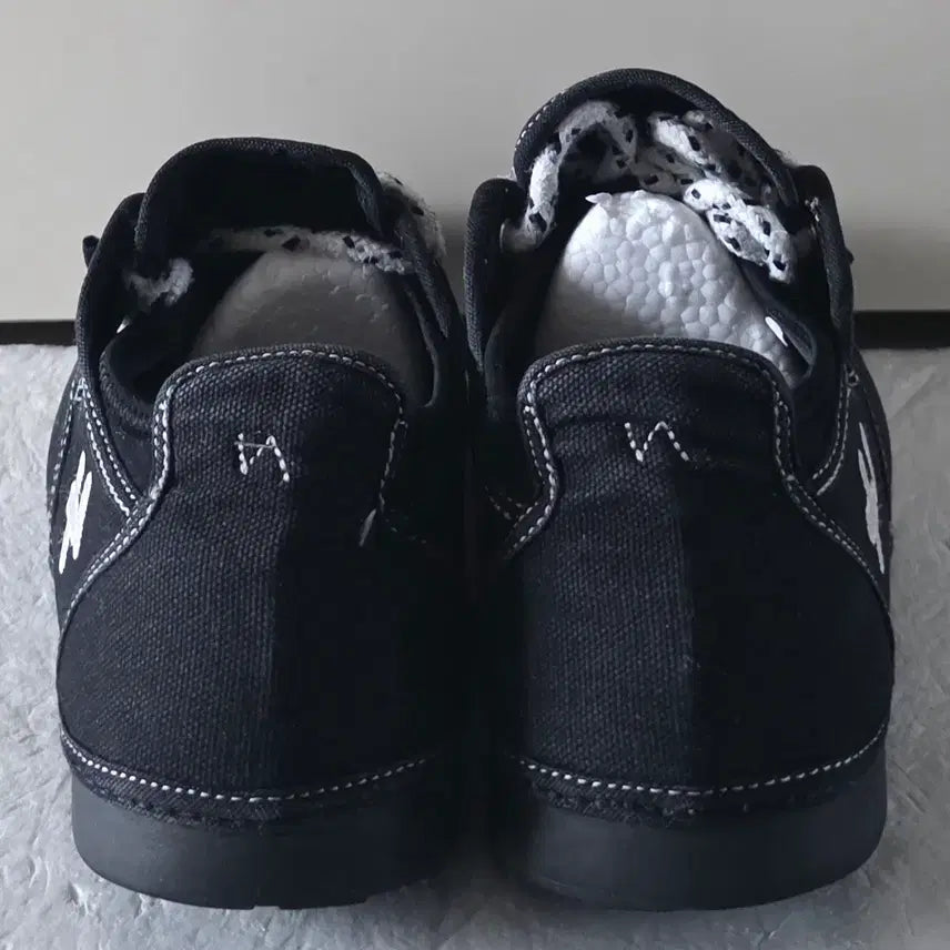 [BUNJANG] OTZ Shoes Low Canvas Triple Black Sneakers / [245] 오찌OTZ 슈즈 로우 캔버스 트리플블랙ㅡ단종매물