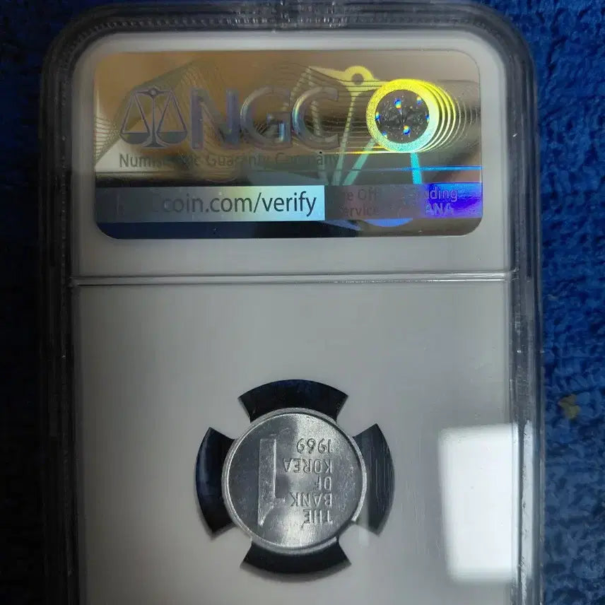 [BUNJANG] 1969 South Korea 1 Won Coin NGC Certified / 1969년 한국 1원 NGC 인증 코인 에러