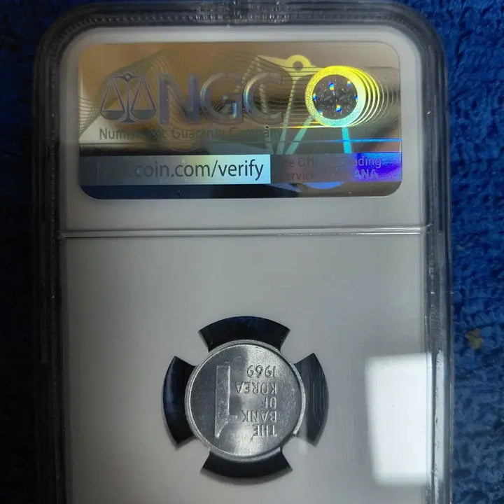 [BUNJANG] 1969 South Korea 1 Won Coin NGC Certified / 1969년 한국 1원 NGC 인증 코인 에러