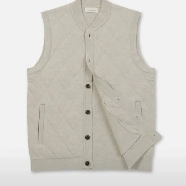 [BUNJANG] Brentwood Diamond Quilted Warm Vest (Size 100) / 브렌우드 다이아퀼팅 웜베스트(사이즈 100) 니트조끼