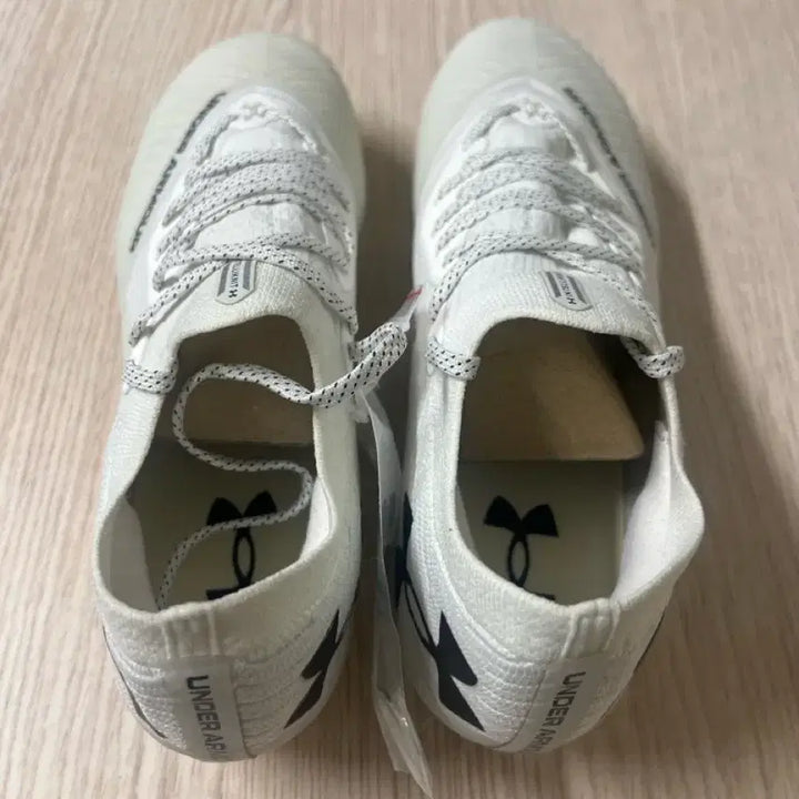 [BUNJANG] Under Armour Shadow Elite 2 SG Soccer Cleats (Size 275) / 언더아머 축구화 UA 쉐도우 엘리트 2 SG 275 사이즈 새제품