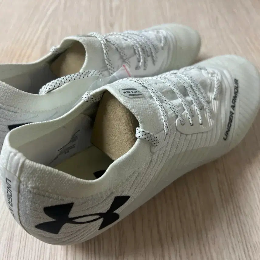 [BUNJANG] Under Armour Shadow Elite 2 SG Soccer Cleats (Size 275) / 언더아머 축구화 UA 쉐도우 엘리트 2 SG 275 사이즈 새제품