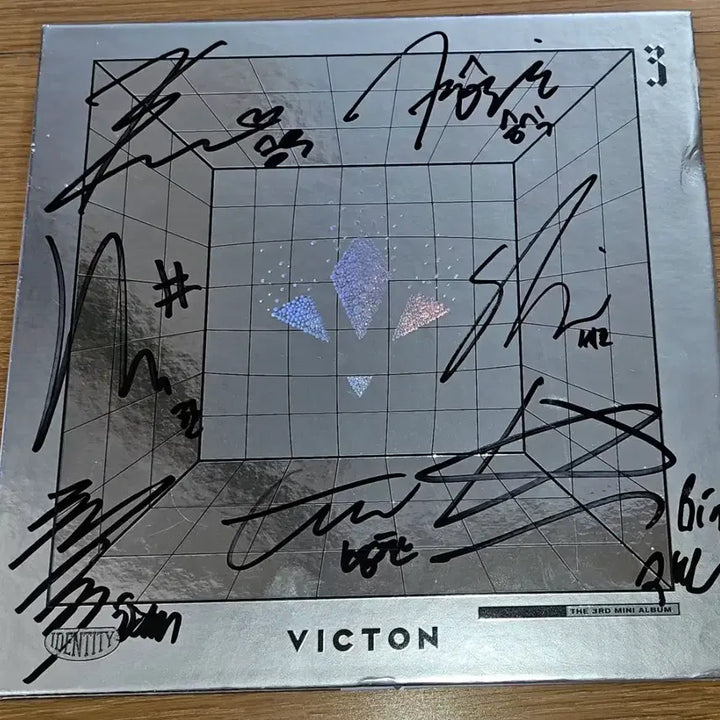 [BUNJANG] VICTON Signed CD Album / [비매] 말도 안돼 빅톤 사인 CD 앨범 판매합니다.