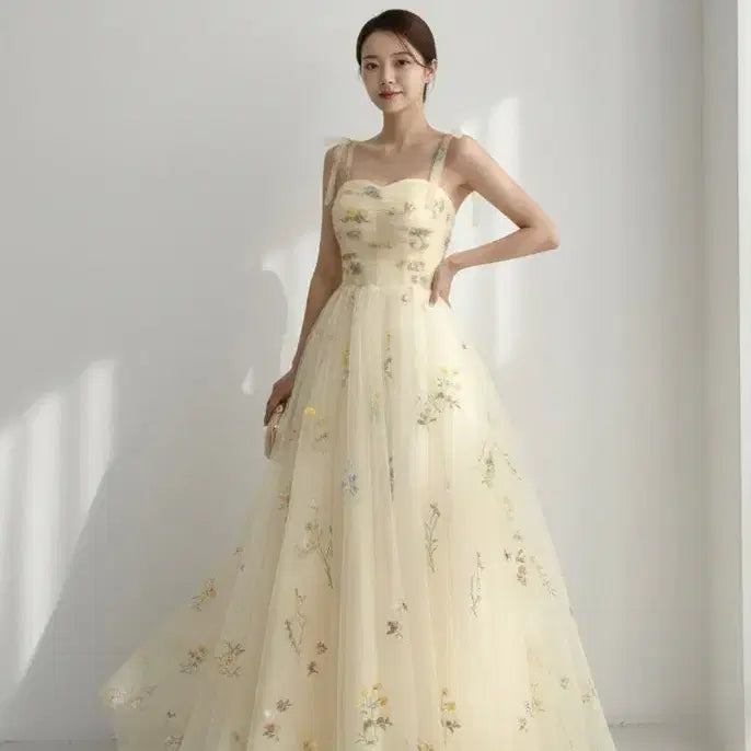 [BUNJANG] Self-Wedding Dress for Graduation, Parties / 졸업사진 셀프웨딩드레스 2부 피로연 연주회 돌맘 블랙 화이트 유색