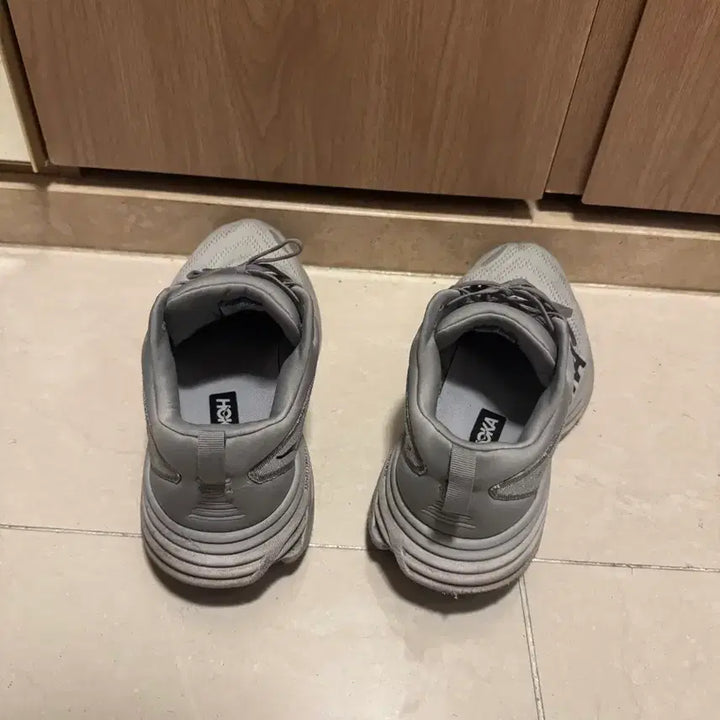 [BUNJANG] Hoka Bondi 8 Wide Sneakers / 호카 본디8 와이드