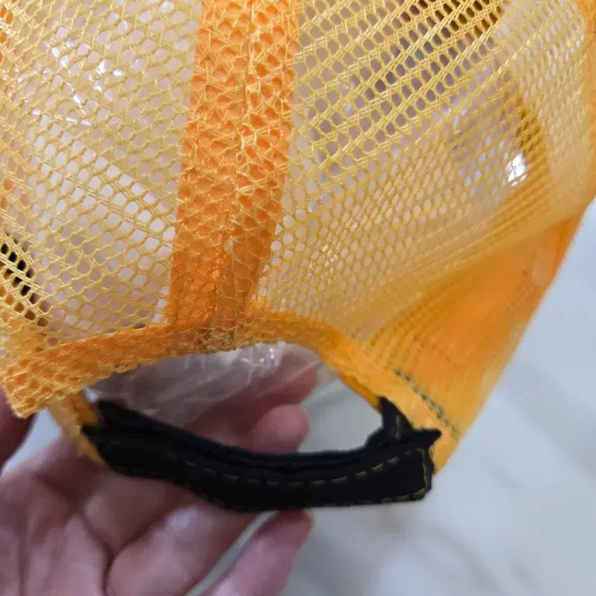 [BUNJANG] Australia Kangaroo Embroidered Mesh Cap Black/Yellow / 호주 캥거루 자수 메쉬캡 블랙/옐로우