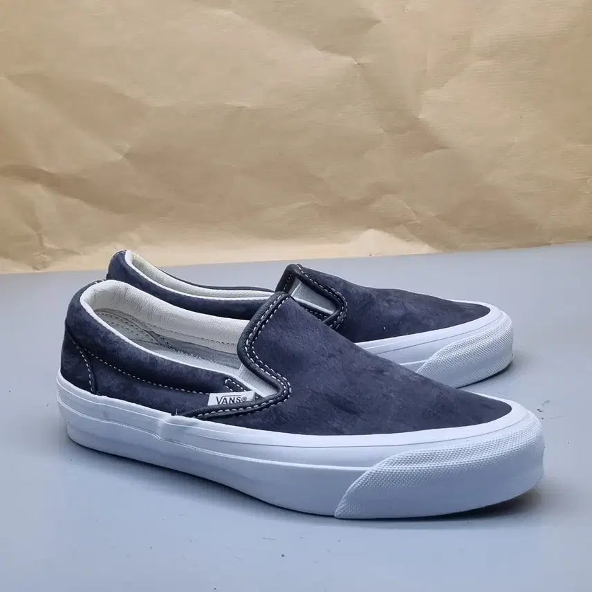 [BUNJANG] Vans Classic Suede Slip-on Shoes / 반스 클래식 스웨이드 슬립온 220