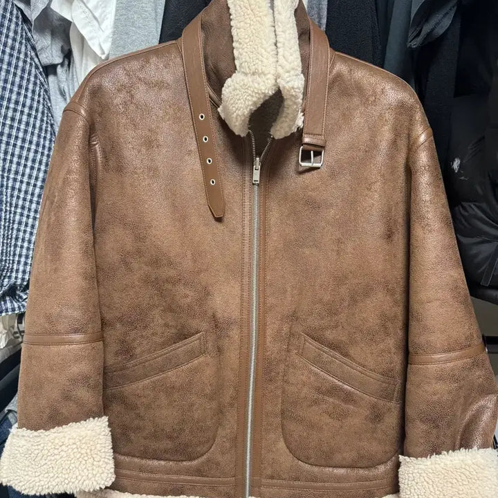 [BUNJANG] Loeuvre Reversible Shearling Mustang Jacket / 루에브르 리버시블 시어링 무스탕