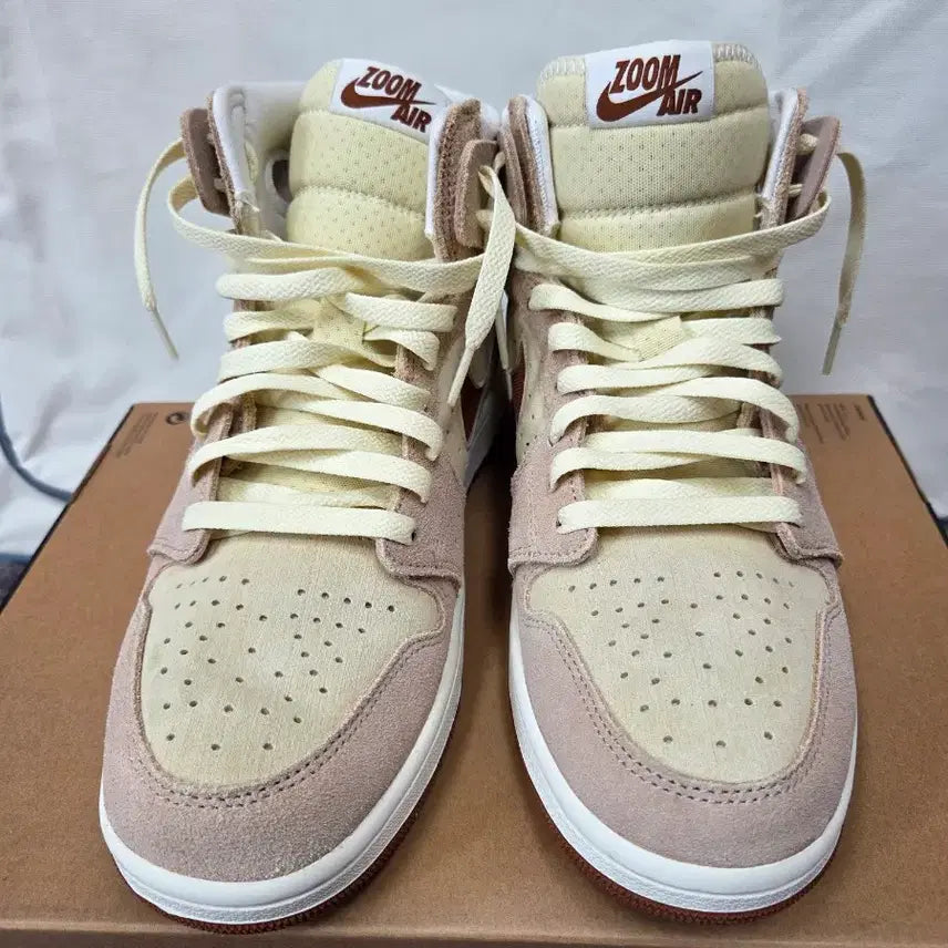 [BUNJANG] Nike Air Jordan 1 Mid Cream Brown Shoes / 나이키 에어 조던 1 미드 크림 브라운 270
