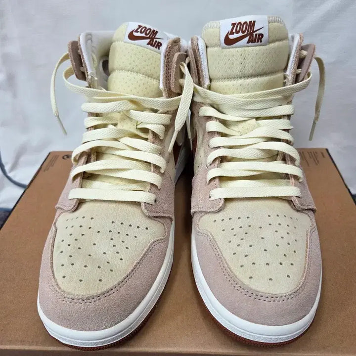 [BUNJANG] Nike Air Jordan 1 Mid Cream Brown Shoes / 나이키 에어 조던 1 미드 크림 브라운 270
