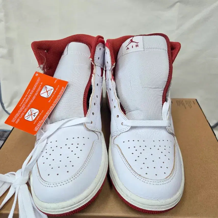 [BUNJANG] Nike Air Jordan 1 Mid White/Red / 나이키 에어 조던 1 미드 화이트/레드