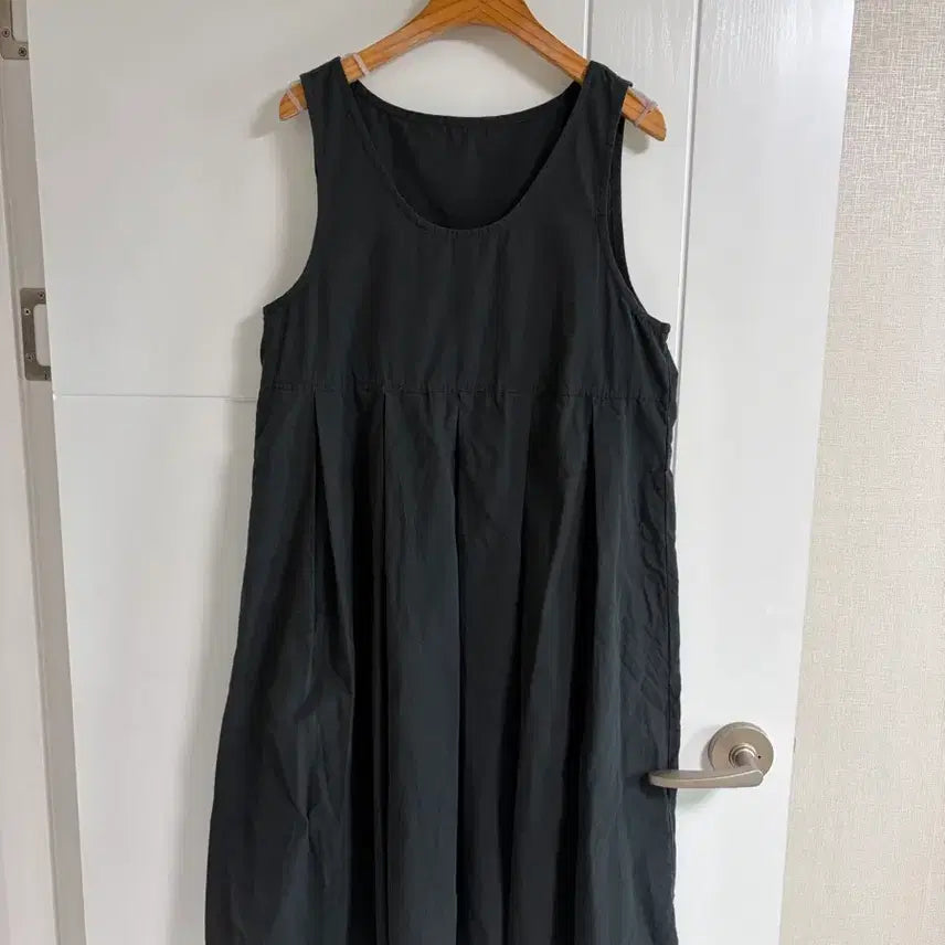 [BUNJANG] Vintage Black Sleeveless Long Flare Dress / (일본 수입 빈티지)블랙 나시 원피스 롱 플레어 기본 M