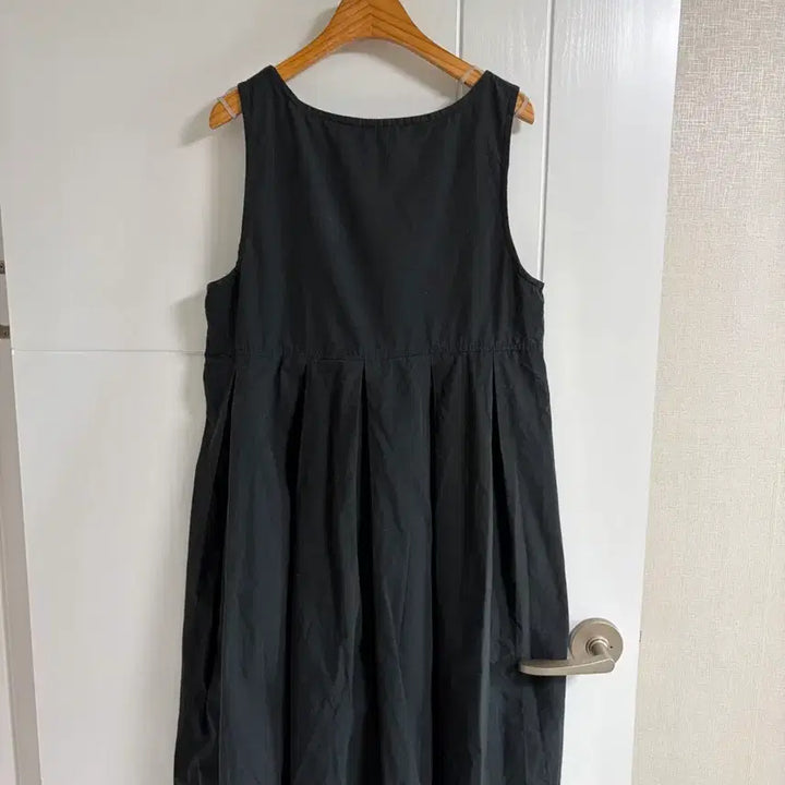 [BUNJANG] Vintage Black Sleeveless Long Flare Dress / (일본 수입 빈티지)블랙 나시 원피스 롱 플레어 기본 M
