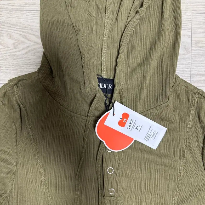 [BUNJANG] Cider Button-Up Cropped Hoodie Top / cider 버튼업 반팔 크롭 후드탑