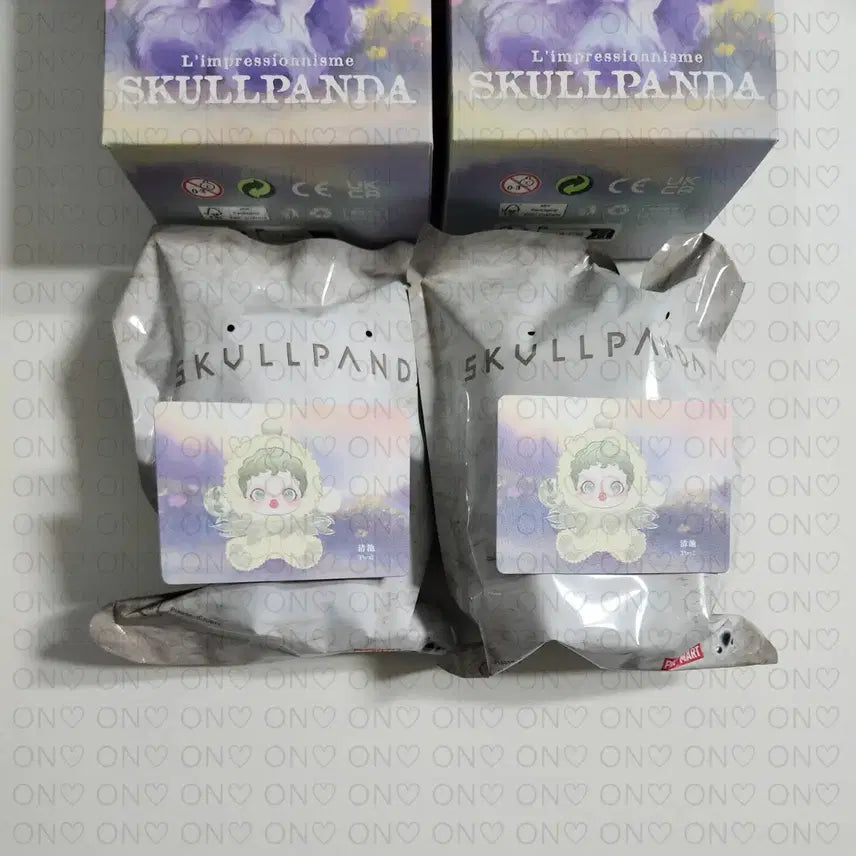 [BUNJANG] POP MART Skullpanda Light Garden (Pond) Figure Keyring / [팝마트] 스컬판다 빛의 정원(연못)