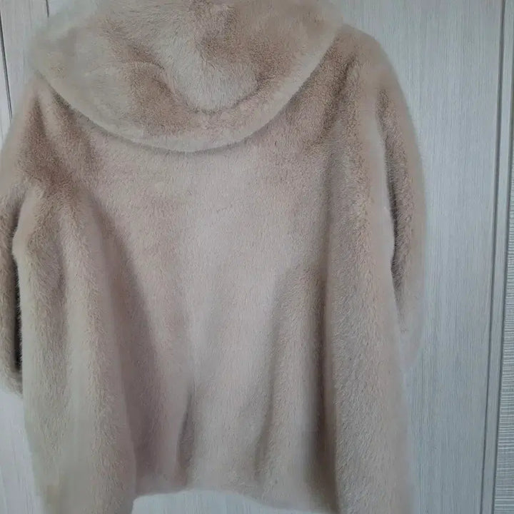 [BUNJANG] BCBG Hooded Fur Trimmed Half Coat / bcbg후드트리밍 퍼반코트