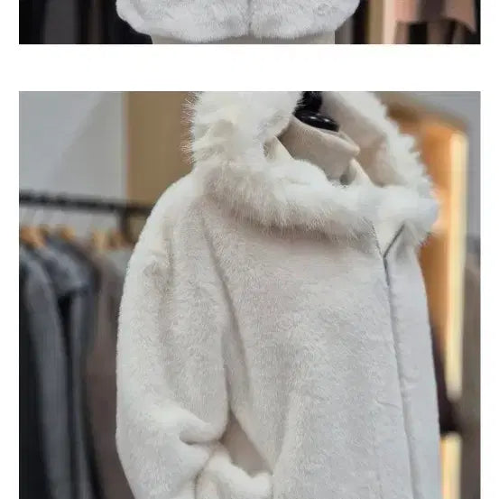 [BUNJANG] BCBG Hooded Fur Trimmed Half Coat / bcbg후드트리밍 퍼반코트