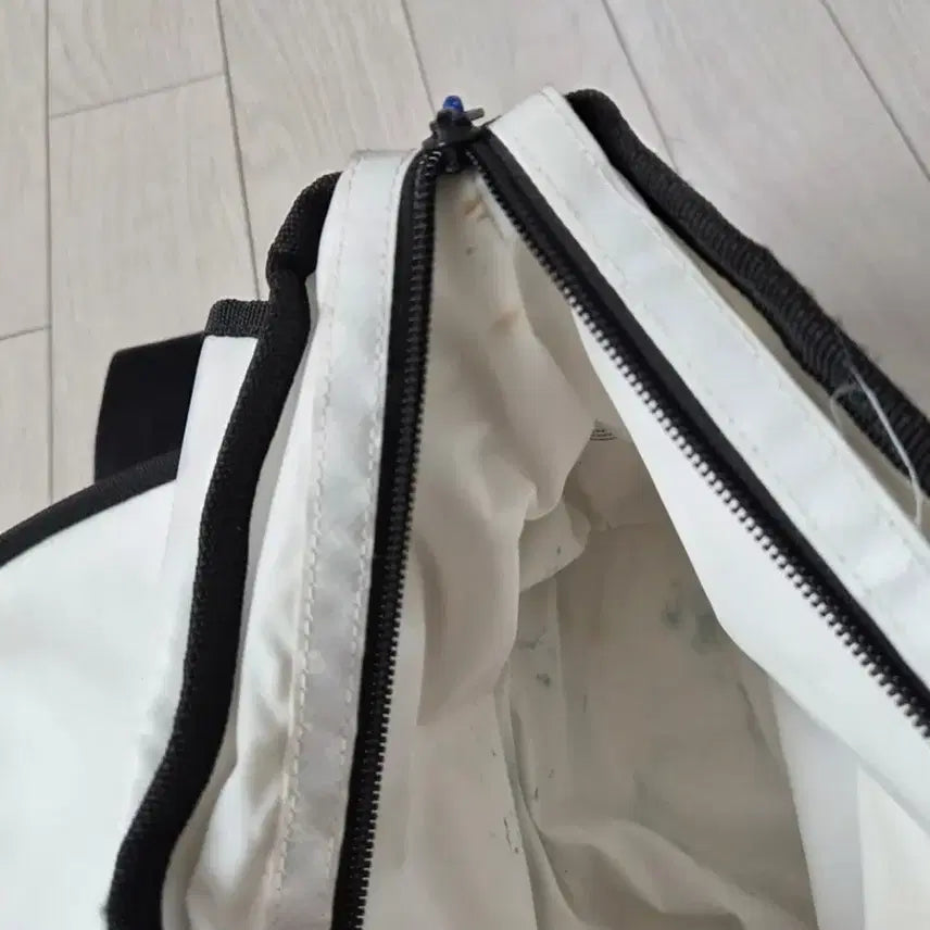 [BUNJANG] ADER Error Trace Admire Crossbody Bag White / 아더에러 트레이스 애드모어 크로스백 화이트