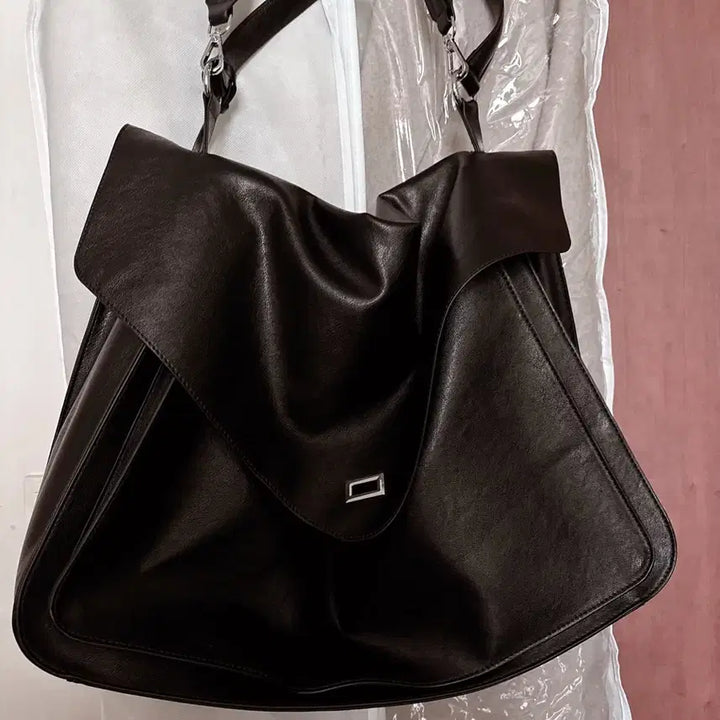 [BUNJANG] Helene Paris Leather Drape Soft Shoulder Hobo Bag / 헬레네파리스 레더 드레이프 소프트 숄더 호보백