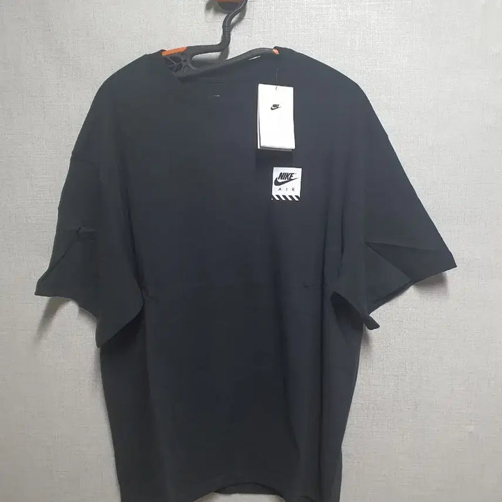 [SOLD OUT] 나이키 블랙 프린팅 반팔 티셔츠m오버핏105-110