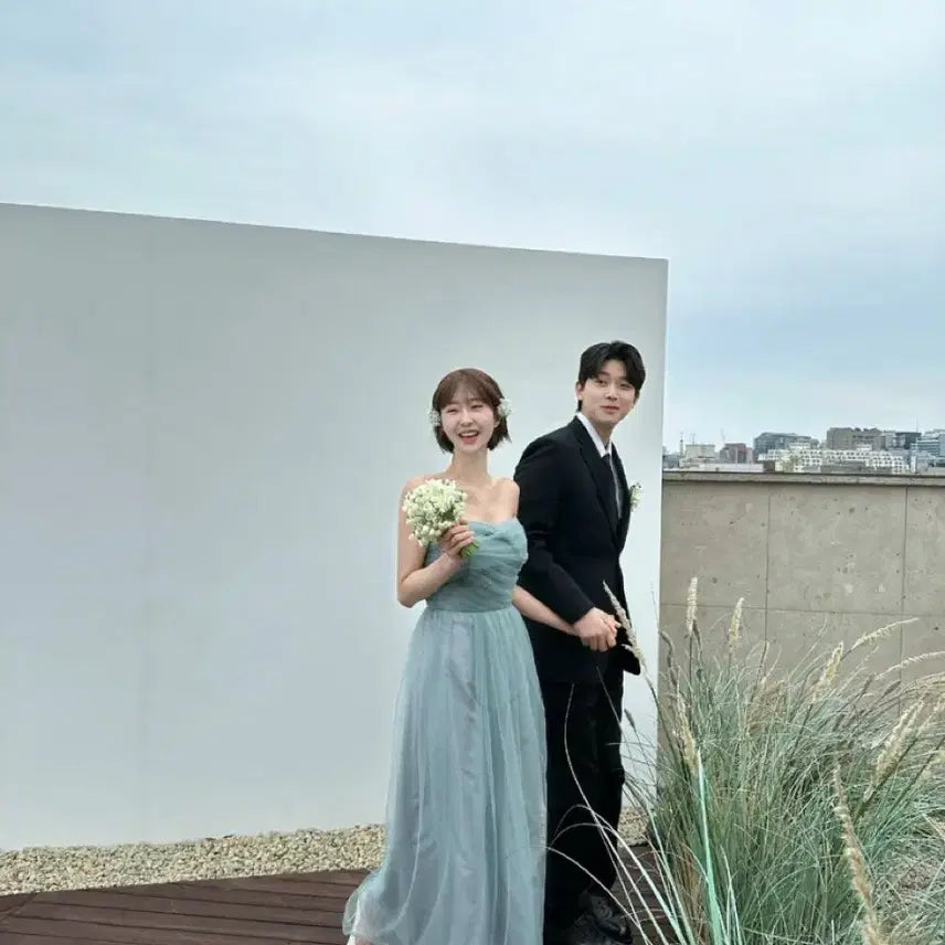 [BUNJANG] Self-Wedding Dress Rental - Various Occasions / 셀프웨딩드레스 2부 피로연 졸업사진 연주회 돌맘 블랙 화이트 유색
