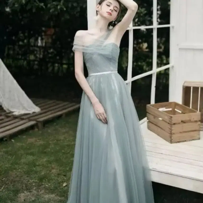 [BUNJANG] Self-Wedding Dress Rental - Various Occasions / 셀프웨딩드레스 2부 피로연 졸업사진 연주회 돌맘 블랙 화이트 유색