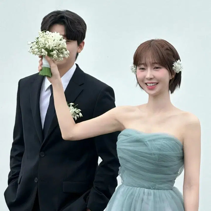 [BUNJANG] Self-Wedding Dress Rental - Various Occasions / 셀프웨딩드레스 2부 피로연 졸업사진 연주회 돌맘 블랙 화이트 유색