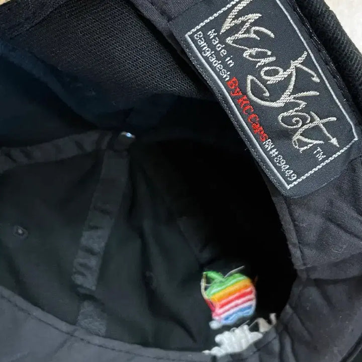 [SOLD OUT] 국내 유일 90s USA Apple 애플 레인보우 빈티지 볼캡 모자