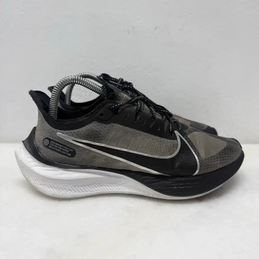 [BUNJANG] Nike Air Zoom Gravity Running Shoes / (250)나이키 운동화 에어 줌 그래비티 런닝화